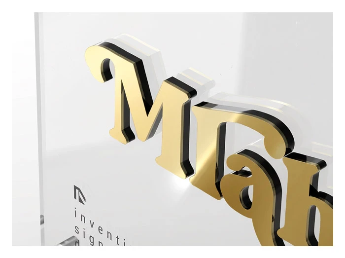 Lettere in plexiglass nero 8 mm + 3 mm