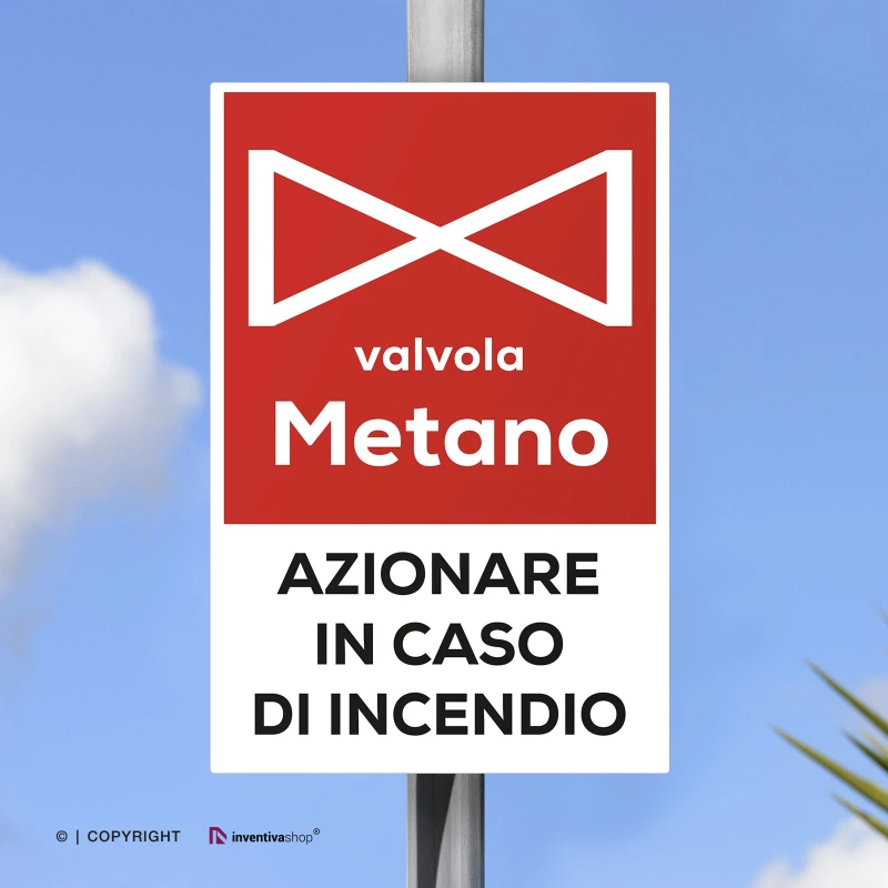Cartello azionare valvola metano in caso di incendio con testo mod. verticale