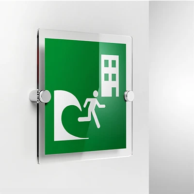 Cartello edificio di evacuazione tsunami E063