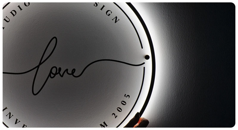 Insegna luminosa Illumasign in plexiglass