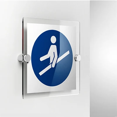 Cartello obbligatorio usare il corrimano M012