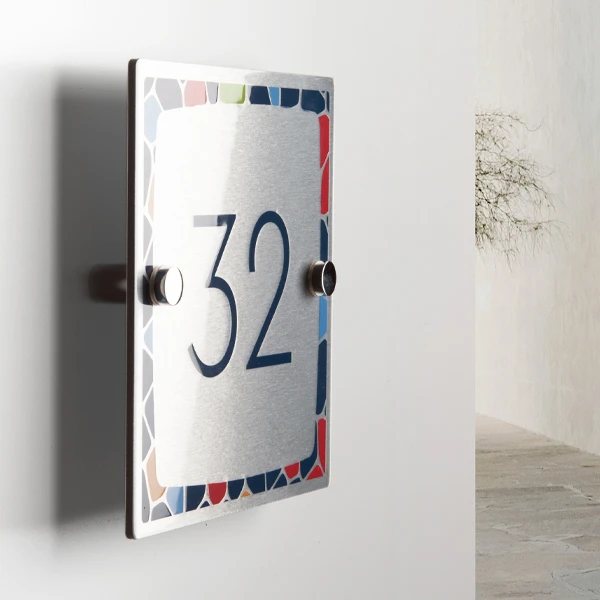 Targhette con numero in alluminio