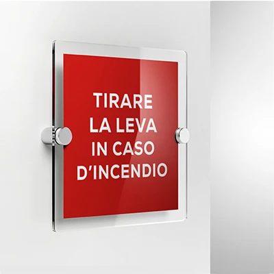 Cartello tirare la leva in caso di incendio