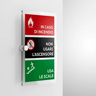 Cartello in caso di incendio non usare l'ascensore, usa le scale mod. verticale