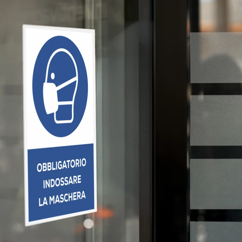Adesivo Pvc per la segnaletica di obbligo