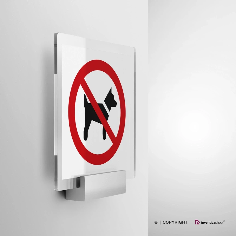 Cartello vietato l'accesso ai cani P021