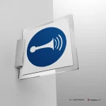 Cartello obbligo di usare una segnalazione acustica M029