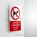 Vietato l'ingresso ai cani con testo mod. verticale