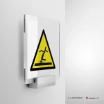Cartello di pericolo attenzione acque poco profonde W048