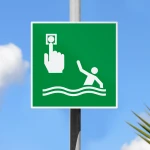 Cartello punto di chiamata persona in mare E069