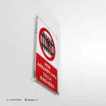 Cartello non arrampicarsi sulla ringhiera con testo mod. verticale