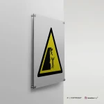 Cartello di pericolo attenzione scogliera instabile W053