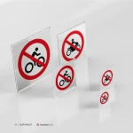Cartello di divieto di transito alle bici e alle moto