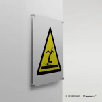 Cartello di pericolo attenzione acque poco profonde W048