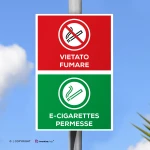 Cartello vietato fumare, sigarette elettroniche permesse mod. verticale