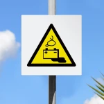 Cartello attenzione carica della batteria in corso W026