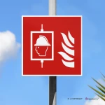 Cartello ascensore antincendio F017