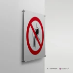 Cartello vietato l'accesso ai portatori di protesi P014