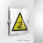 Cartello di pericolo attenzione area per attività acquatiche a traino W045