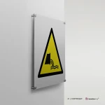 Cartello di pericolo attenzione deflusso acque reflue W055