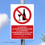 Cartello vietati alcolici ai minori con testo mod. verticale