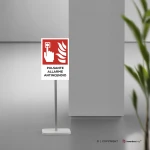Cartello pulsante allarme antincendio con testo mod. verticale