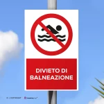 Cartello divieto di balneazione con testo mod. verticale