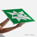Cartello rompere per accedere E008
