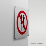 Cartello divieto di manutenzione da parte degli utenti P069