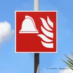 Cartello attrezzatura antincendio F004