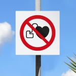 Cartello vietato l'accesso ai portatori di pacemaker P007